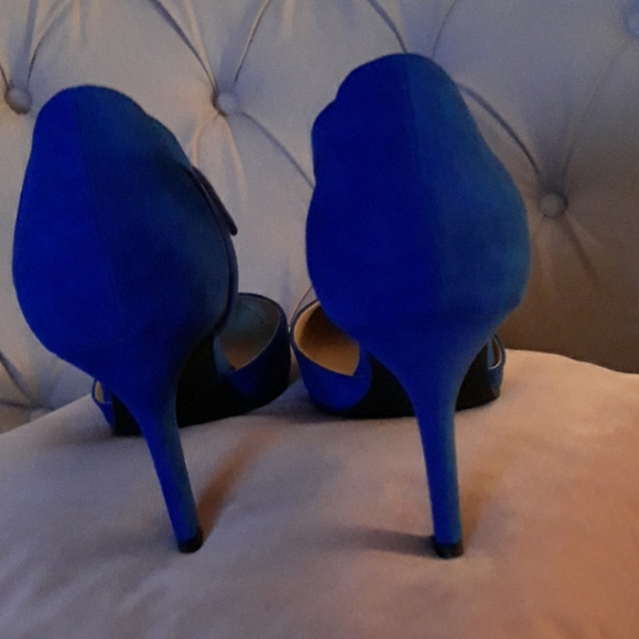 Shoes - Picture 3 of 3
